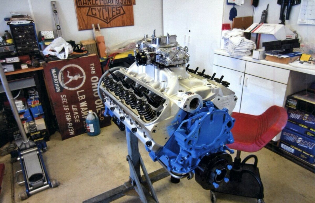 1987 White Ford Bronco SUV