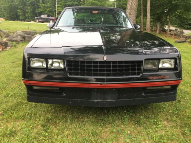 1988 Black Chevrolet Monte Carlo Coupe