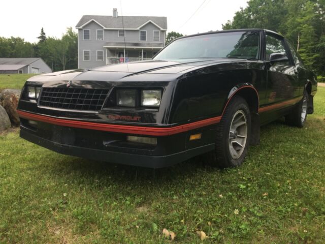 1988 Black Chevrolet Monte Carlo Coupe