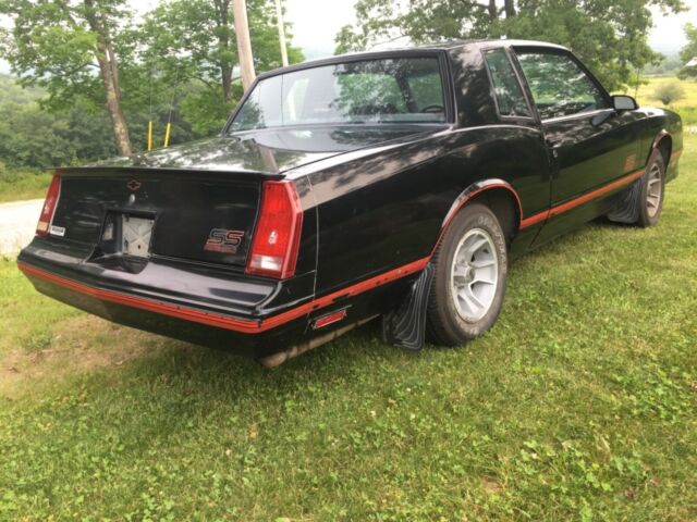 1988 Black Chevrolet Monte Carlo Coupe