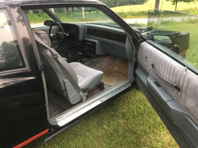 1988 Black Chevrolet Monte Carlo Coupe