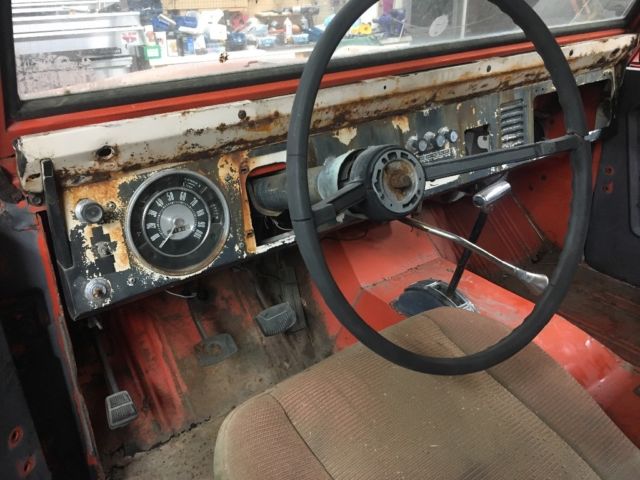 1971 Red Ford Bronco SUV