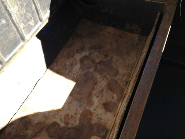 1915 Black Ford Model T Touring