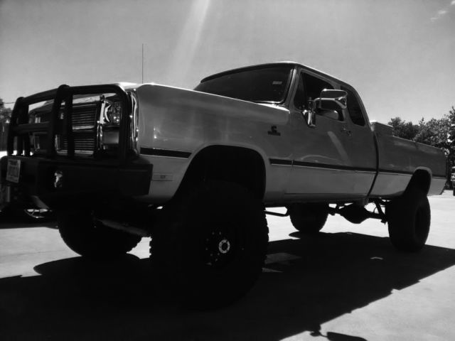 1992 Gold Dodge W-250 Extended Cab Pickup