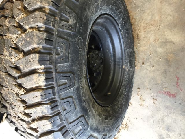 1992 Gold Dodge W-250 Extended Cab Pickup