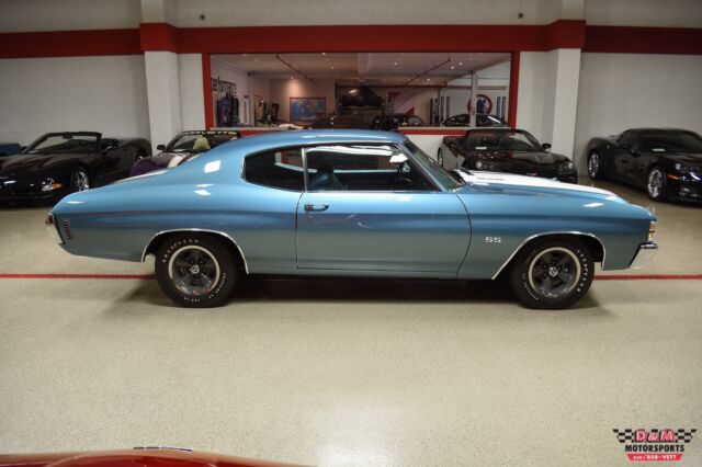 1971 Blue Chevrolet Chevelle Coupe