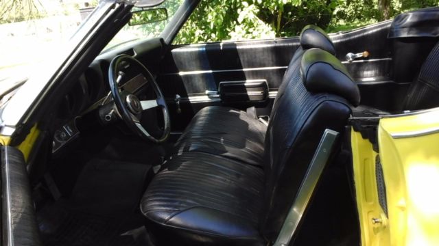 1969 Yellow Oldsmobile 442 Convertible