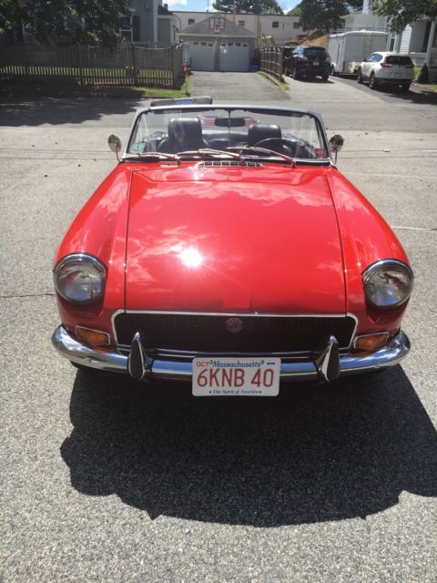 1970 Red MG MGB Convertible