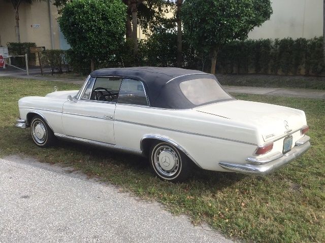 1963 White Mercedes-Benz 200-Series Convertible