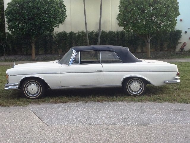 1963 White Mercedes-Benz 200-Series Convertible