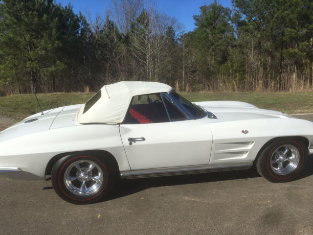 1964 White Chevrolet Corvette Convertible