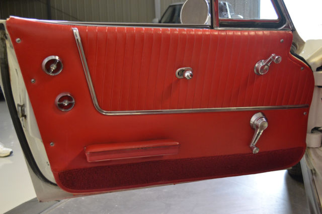 1964 White Chevrolet Corvette Convertible