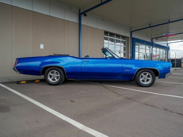 1969 Blue Oldsmobile Eighty-Eight --