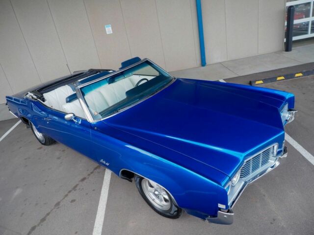 1969 Blue Oldsmobile Eighty-Eight --