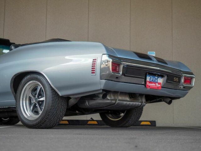 1970 Silver Chevrolet Chevelle --