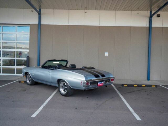 1970 Silver Chevrolet Chevelle --