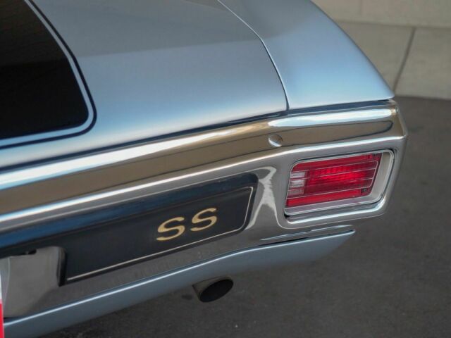 1970 Silver Chevrolet Chevelle --
