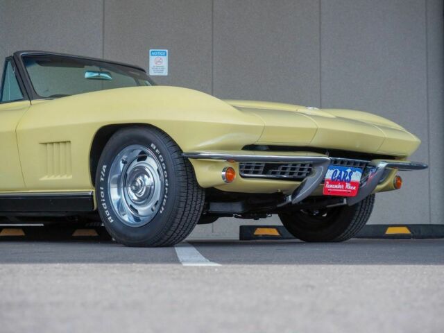 1967 Yellow Chevrolet Corvette --