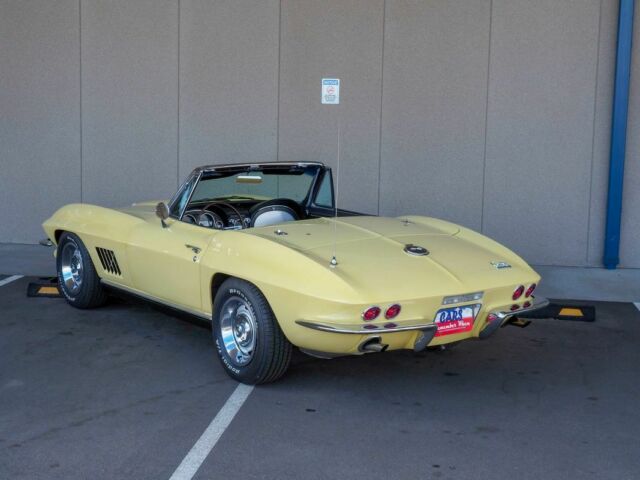 1967 Yellow Chevrolet Corvette --