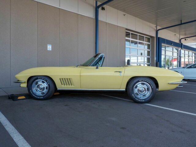 1967 Yellow Chevrolet Corvette --