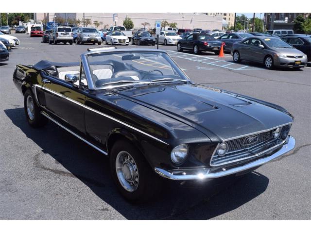 1968 Black Ford Mustang --