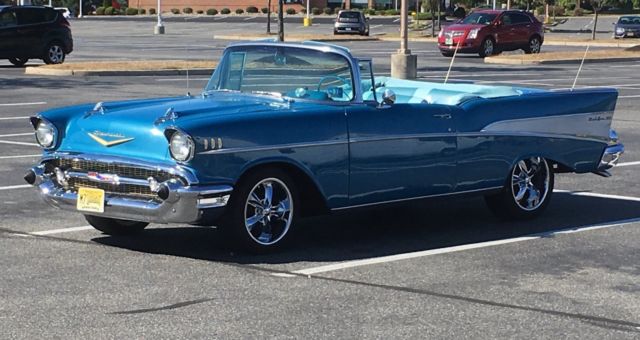 1957 Blue Chevrolet Bel Air/150/210 Convertible