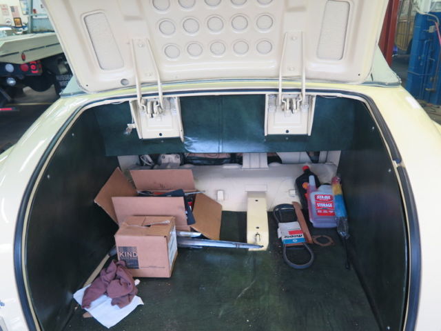 1950 Yellow Chrysler Windsor Convertible