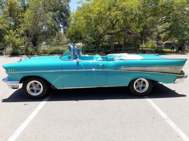 1957 Chevrolet Bel Air/150/210 Convertible
