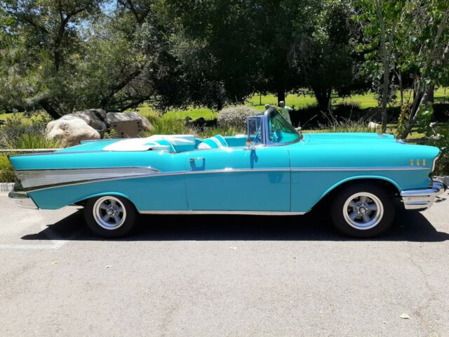 1957 Chevrolet Bel Air/150/210 Convertible