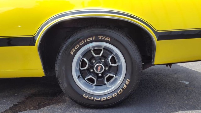 1970 Yellow Oldsmobile 442 W-30 Convertible