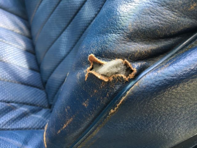 1977 Dove White Mercedes-Benz SL-Class Coupe/Convertible