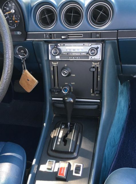 1977 Dove White Mercedes-Benz SL-Class Coupe/Convertible