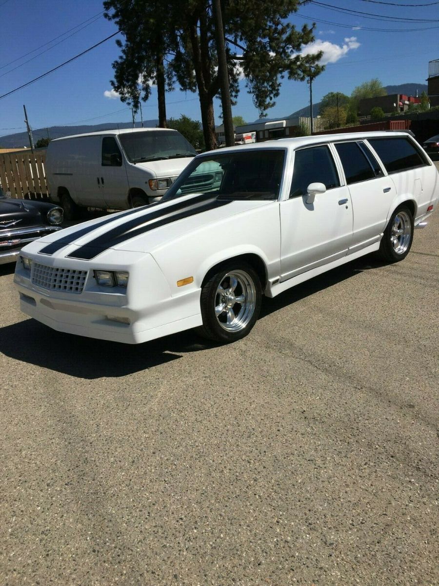 1983 White Chevrolet Malibu Wagon