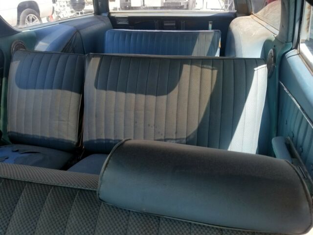 1970 Blue Oldsmobile Vista Cruiser Wagon