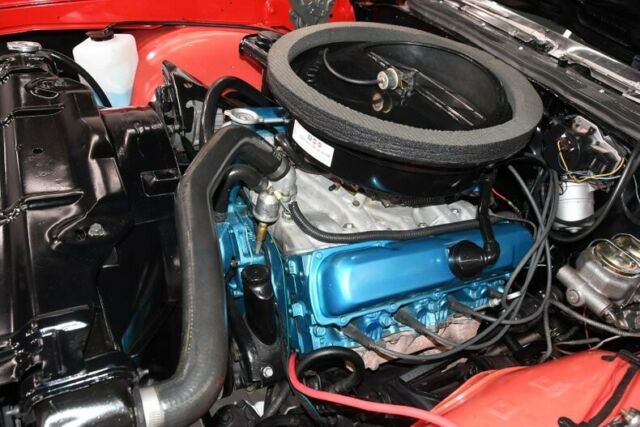 1970 Red Oldsmobile 442 Hardtop