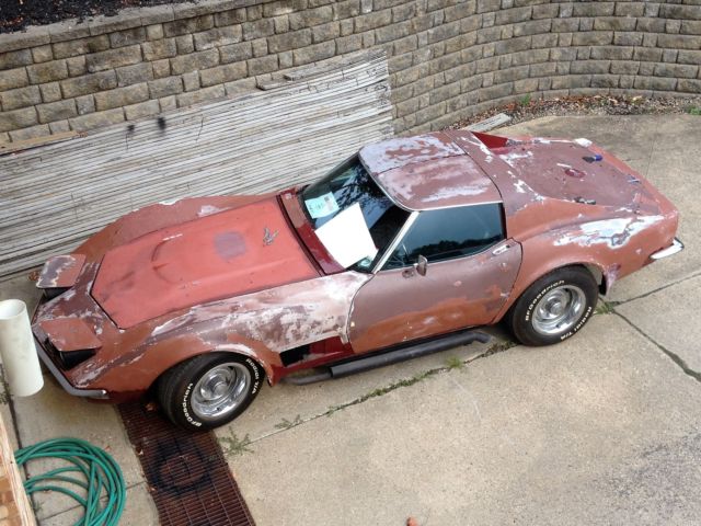 1969 LeMans Blue Chevrolet Corvette Coupe