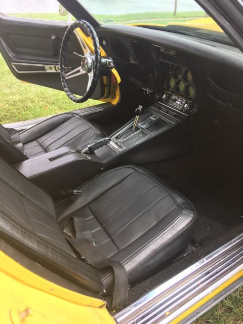 1969 YELLOW Chevrolet Corvette Coupe