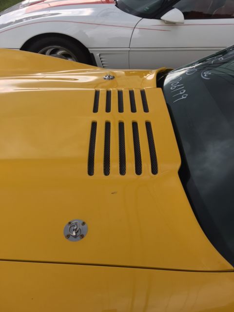1969 YELLOW Chevrolet Corvette Coupe