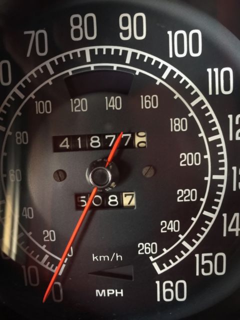 1977 White Chevrolet Corvette