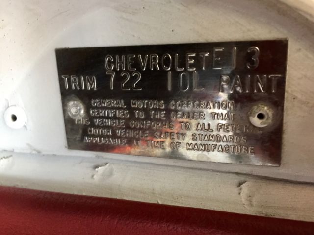 1977 White Chevrolet Corvette