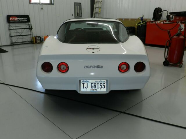 1981 White Chevrolet Corvette