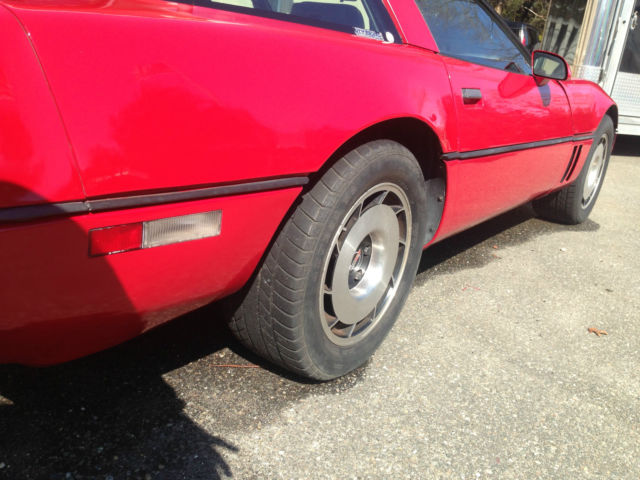 1984 Red Chevrolet Corvette 2 COUPE