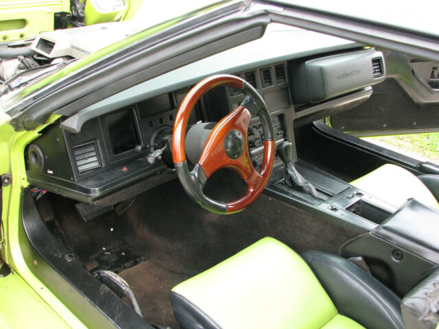 1984 GREEN Chevrolet Corvette Coupe