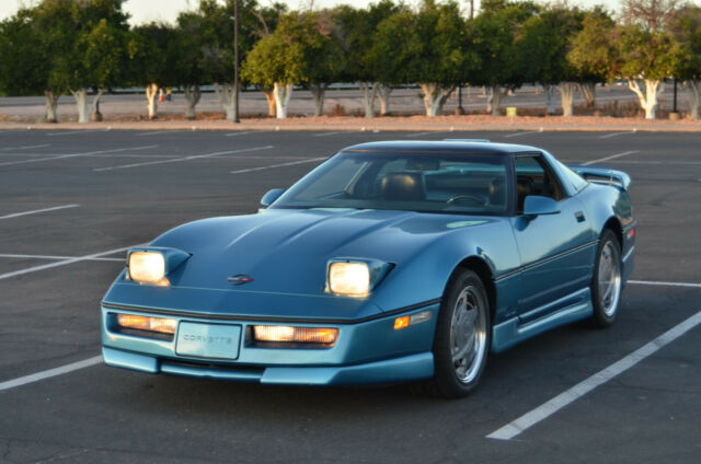 1989 Blue Chevrolet Corvette Coupe