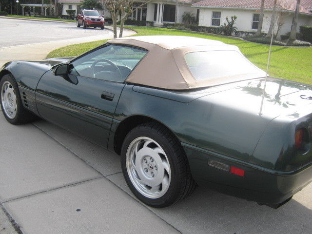 1992 Green Chevrolet Corvette Convertible