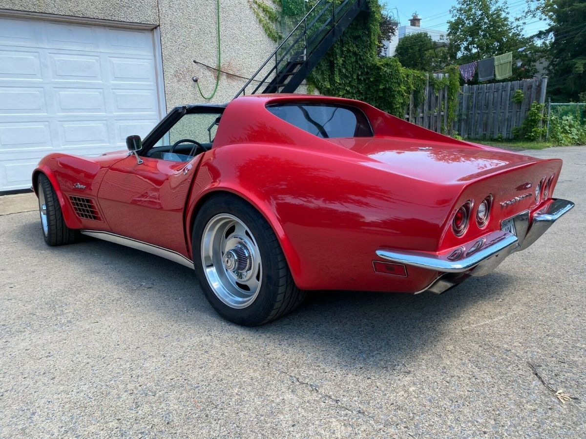 1972 Red Chevrolet Corvette Coupe