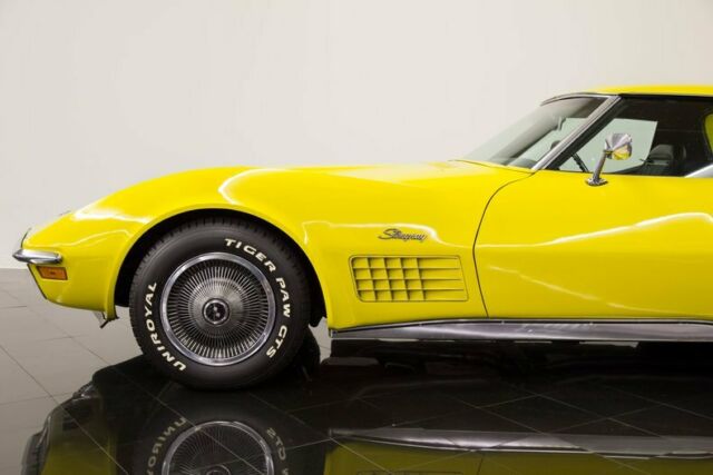 1972 Yellow Chevrolet Corvette Coupe