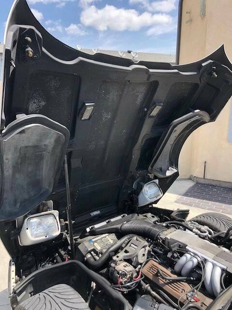 1990 White Chevrolet Corvette Coupe