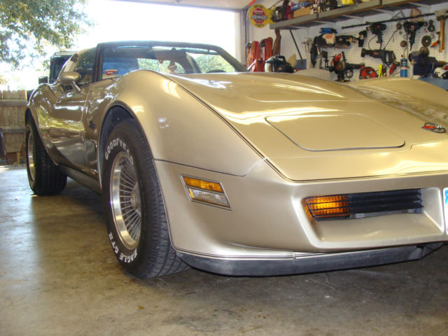 1982 Tan Chevrolet Corvette Coupe