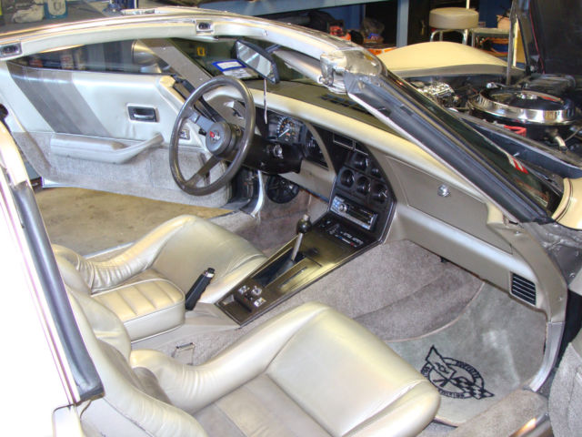 1982 Tan Chevrolet Corvette Coupe